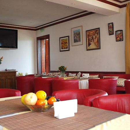 Guest House Harmony 大特尔诺沃 外观 照片