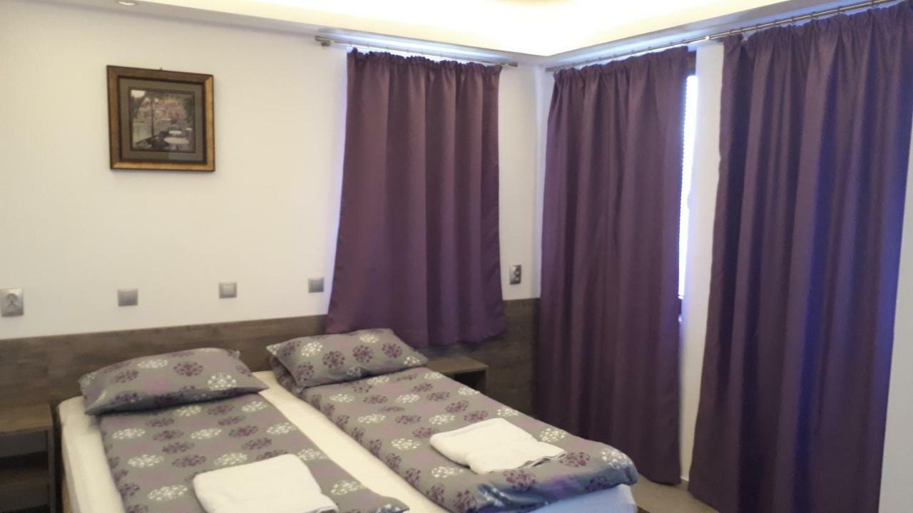 Guest House Harmony 大特尔诺沃 外观 照片